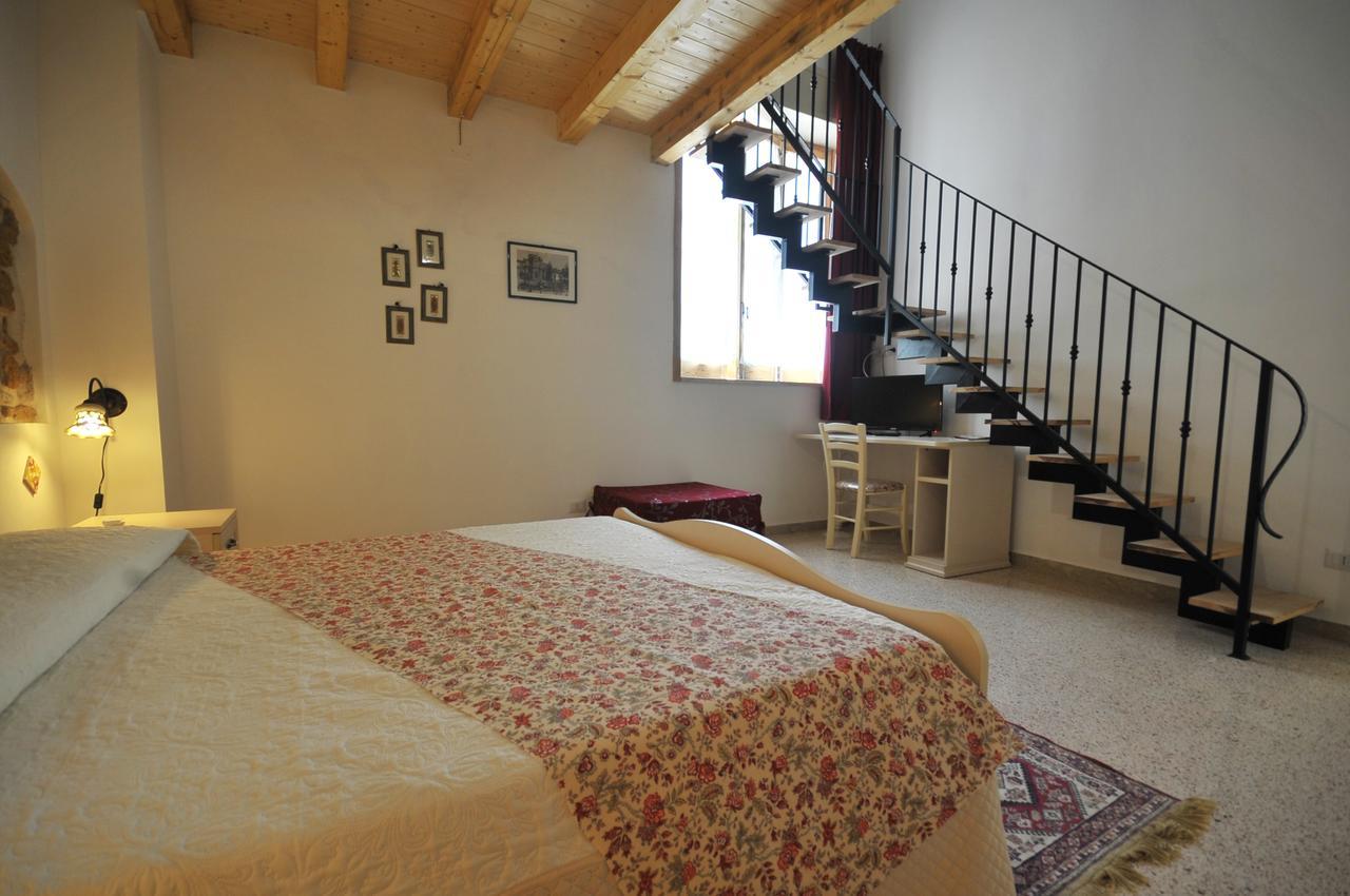 Morfeo Charming Rooms & Relax Avola Buitenkant foto