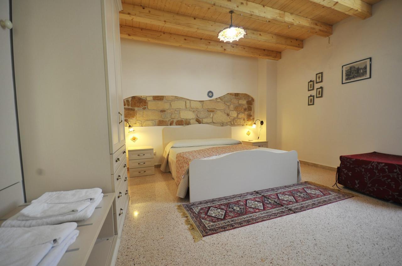 Morfeo Charming Rooms & Relax Avola Buitenkant foto